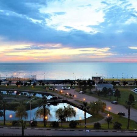 Gorgiladze Black Sea Apartment Batumi Kültér fotó