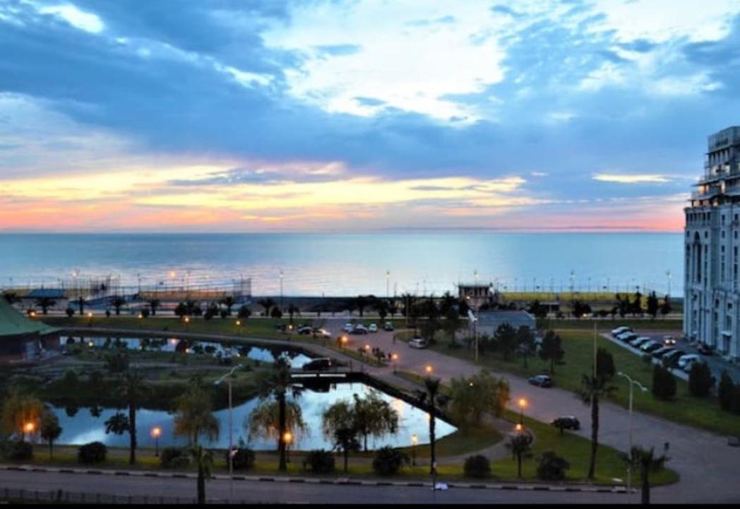 Gorgiladze Black Sea Apartment Batumi Kültér fotó
